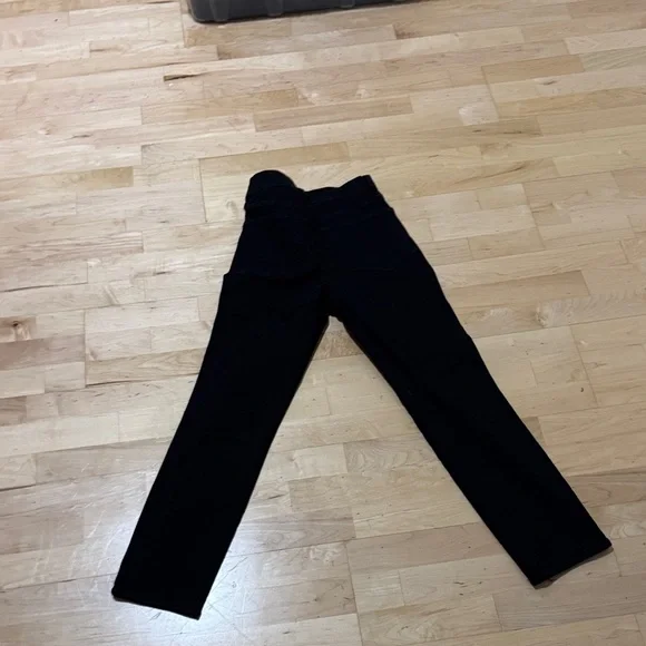 Madewell Women's Straight Leg Black Jeans - Picture 9 of 9